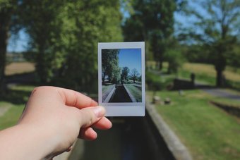 6 Melhor impressora fotográfica portátil para telefones que você pode comprar "width =" 1000 "height =" 665 "data-size =" auto "size =" (largura mínima: 976px) 700px, (largura mínima: 448px) 75vw, 90vw "srcset =" https://cdn.guidingtech.com/imager/media/assets/2019/12/248929/6-Best-Portable-Photo-Printer-for-Phones-That-You-Can-Buy_4d470f76dc99e18ad75087b1b8410ea9.jpg ? 1576499281 1000w, https://cdn.guidingtech.com/imager/media/assets/2019/12/248929/6-Best-Portable-Photo-Printer-for-Phones-That-You-Can-Buy_935adec67b324b146ff212ec4c69054f.jpg? 1576499281 700w, https://cdn.guidingtech.com/imager/media/assets/2019/12/248929/6-Best-Portable-Photo-Printer-for-Phones-That-You-Can-Buy_40dd5eab97016030a3870d712fd9ef0f.jpg?1576499282 500w, https://www.aplicativosandroid.com/wp-content/uploads/2019/12/1576702833_111_6-Melhor-Impressora-Fotografica-Portatil-para-Telefones-que-Voce-Pode.jpg 340w